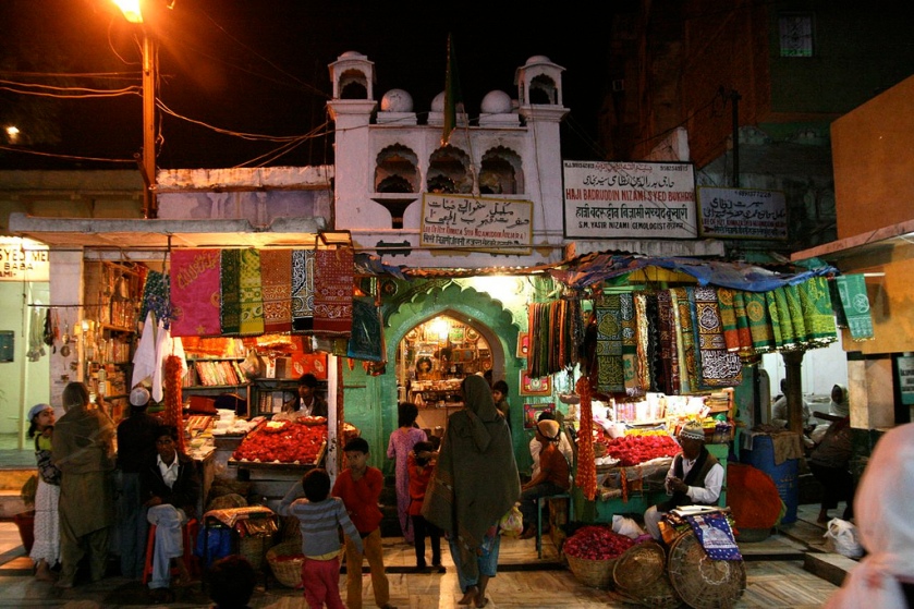 Nizamuddin Market
